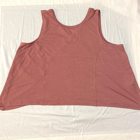 Active Tank - Picture 2 of 2